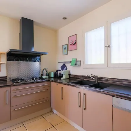 Bourg Avec Piscine Villa *