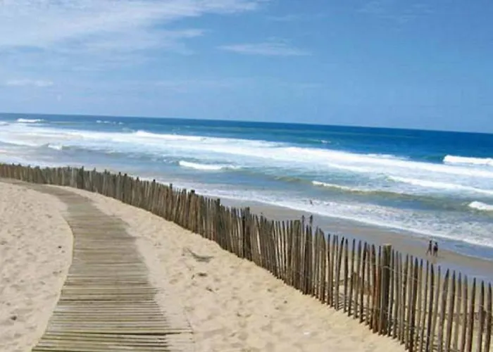 Bourg Avec Piscine Villa *