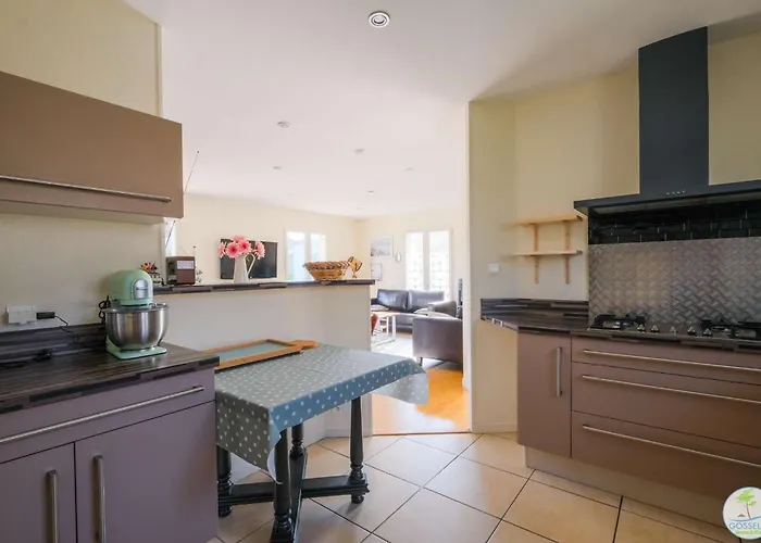 Bourg Avec Piscine Villa *