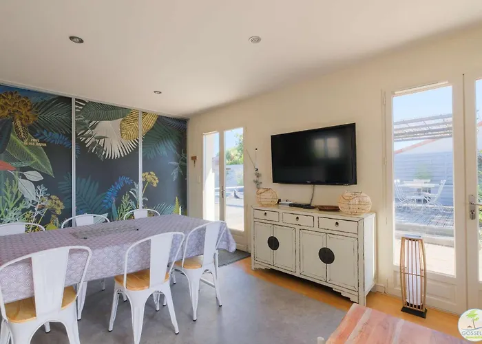 Villa Bourg Avec Piscine *